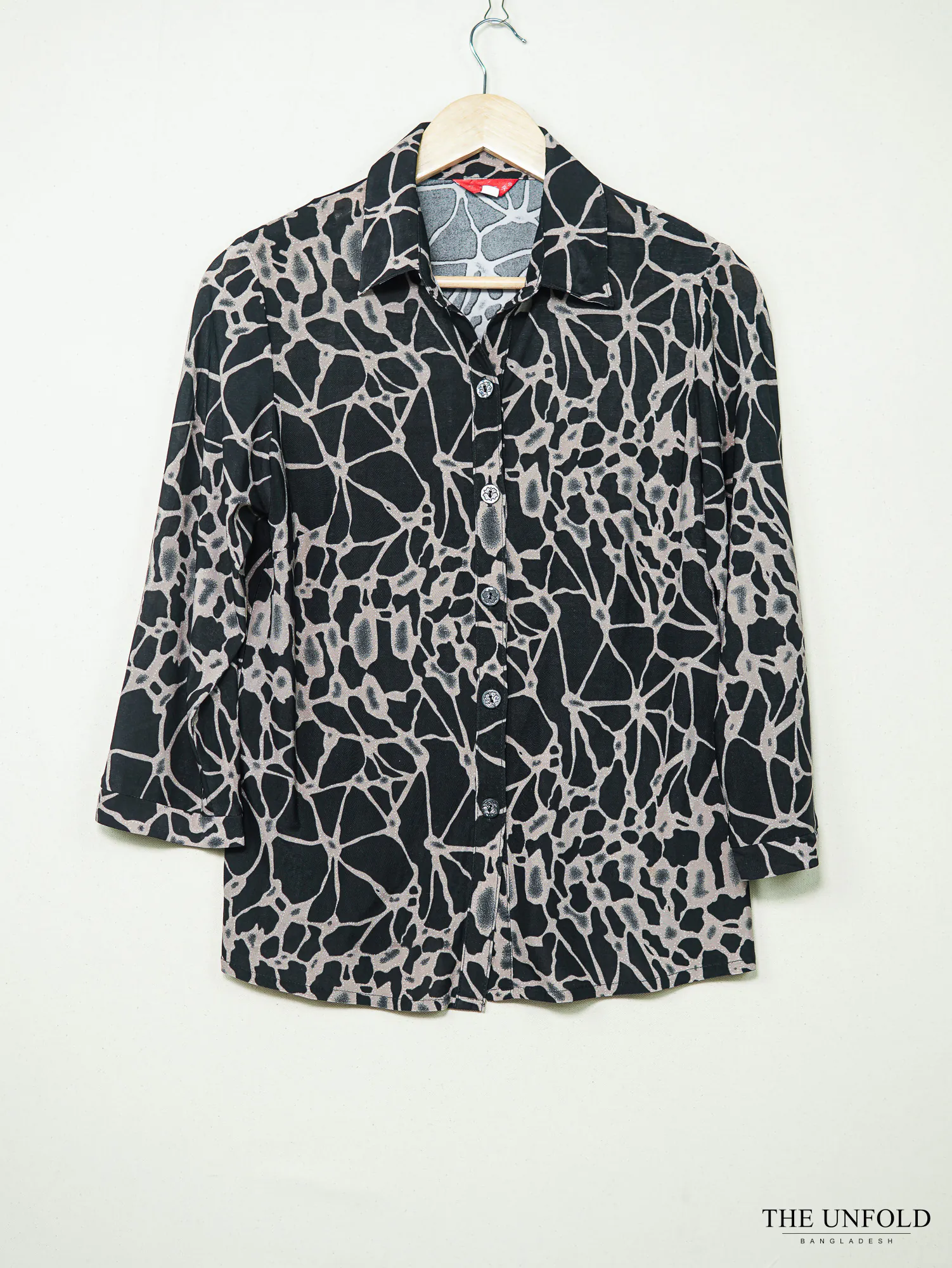 Vintage Geometric Web Pattern Collared Shirt