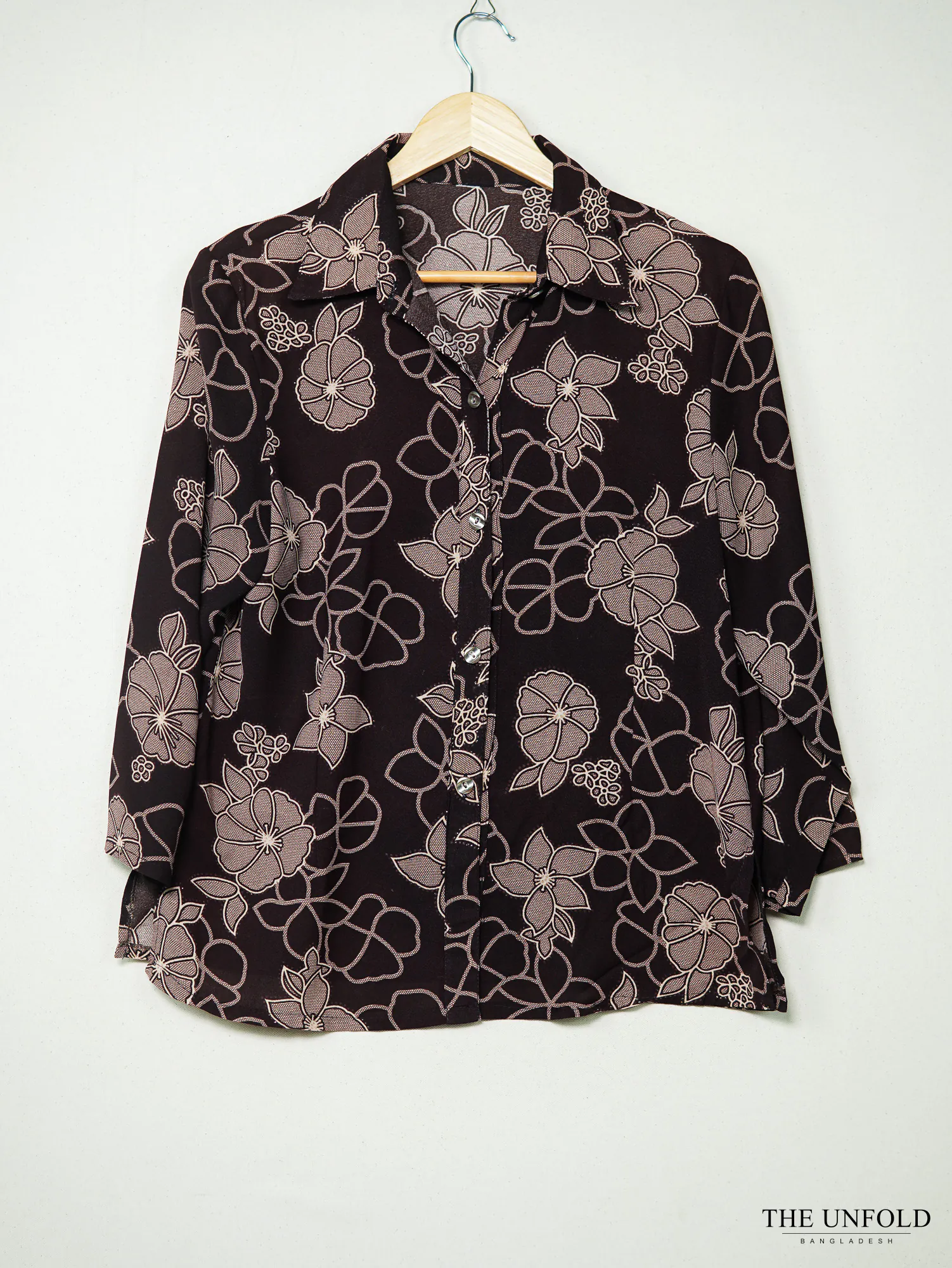 Brown Floral Outline Print Button-Down Shirt