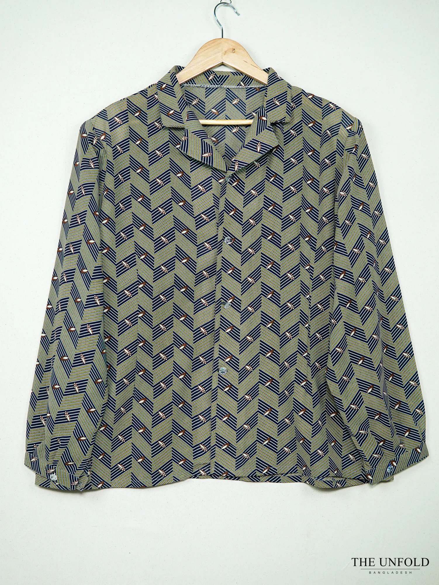 Women's Green and Blue Geometric Collared Button-Up Shirt
