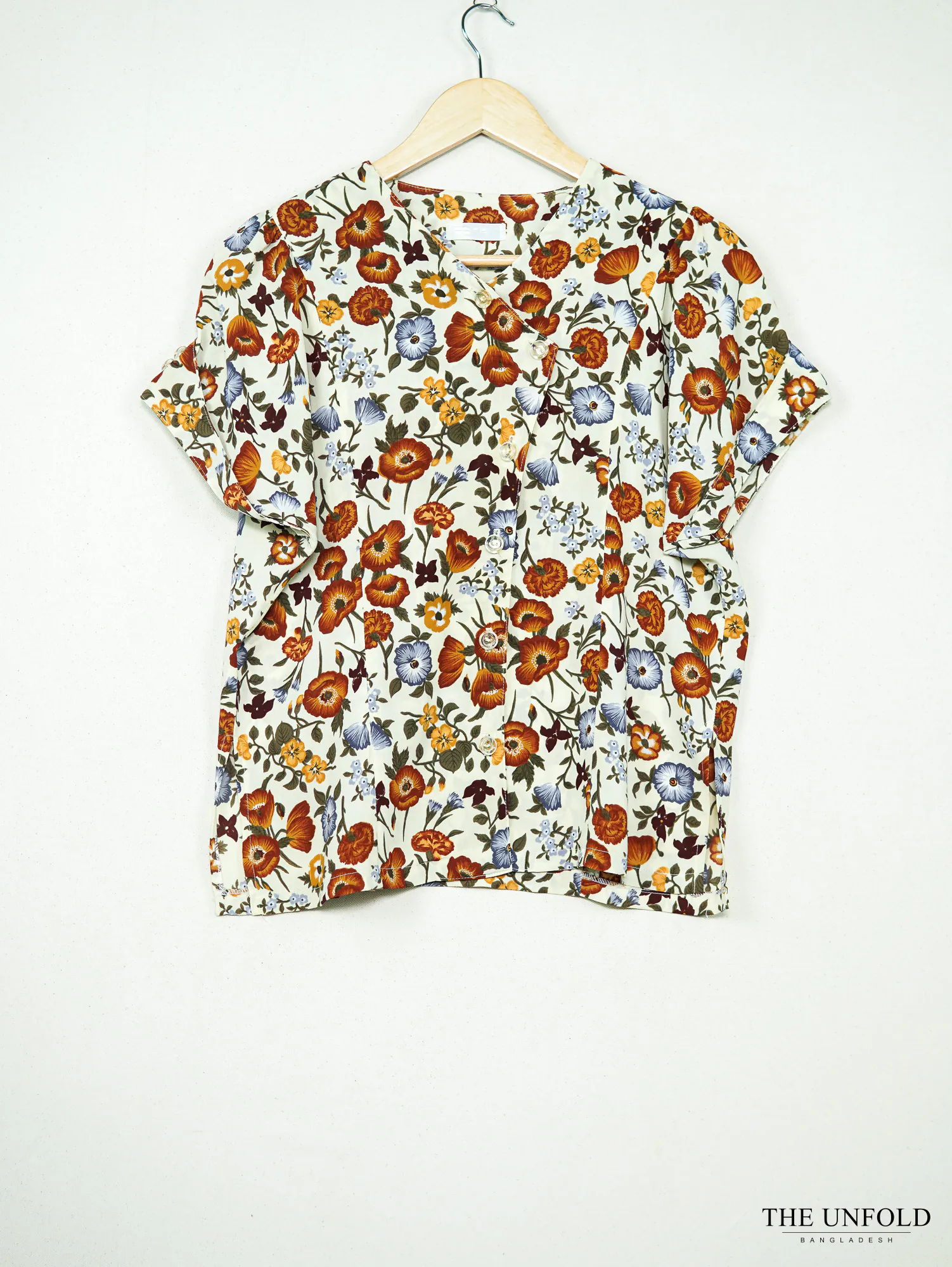 Women's Cream Floral Short Sleeve Button-Front Shirt