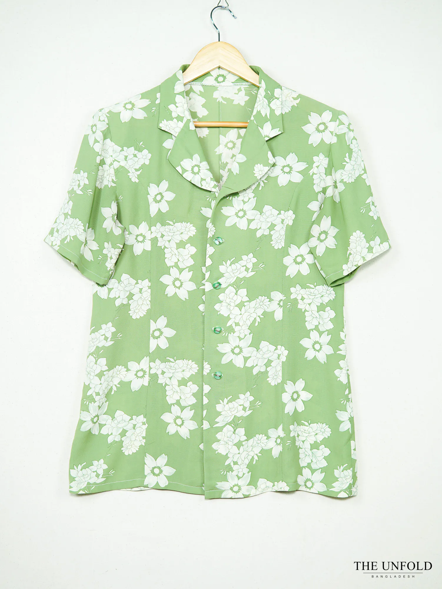 Women's Mint Green Floral Button-Front Short Sleeve Shirt