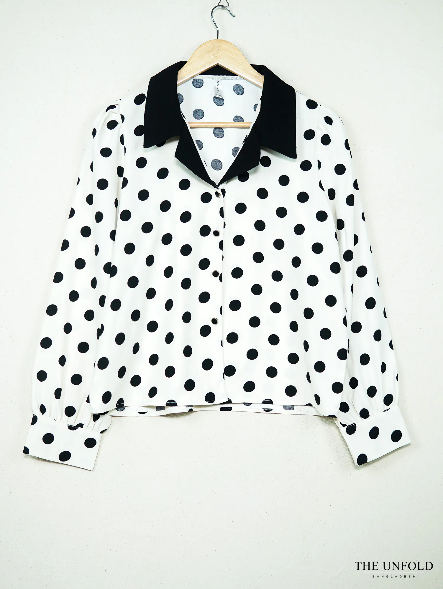 Women's White and Black Polka Dot Puff Sleeve Button-Front Shirt