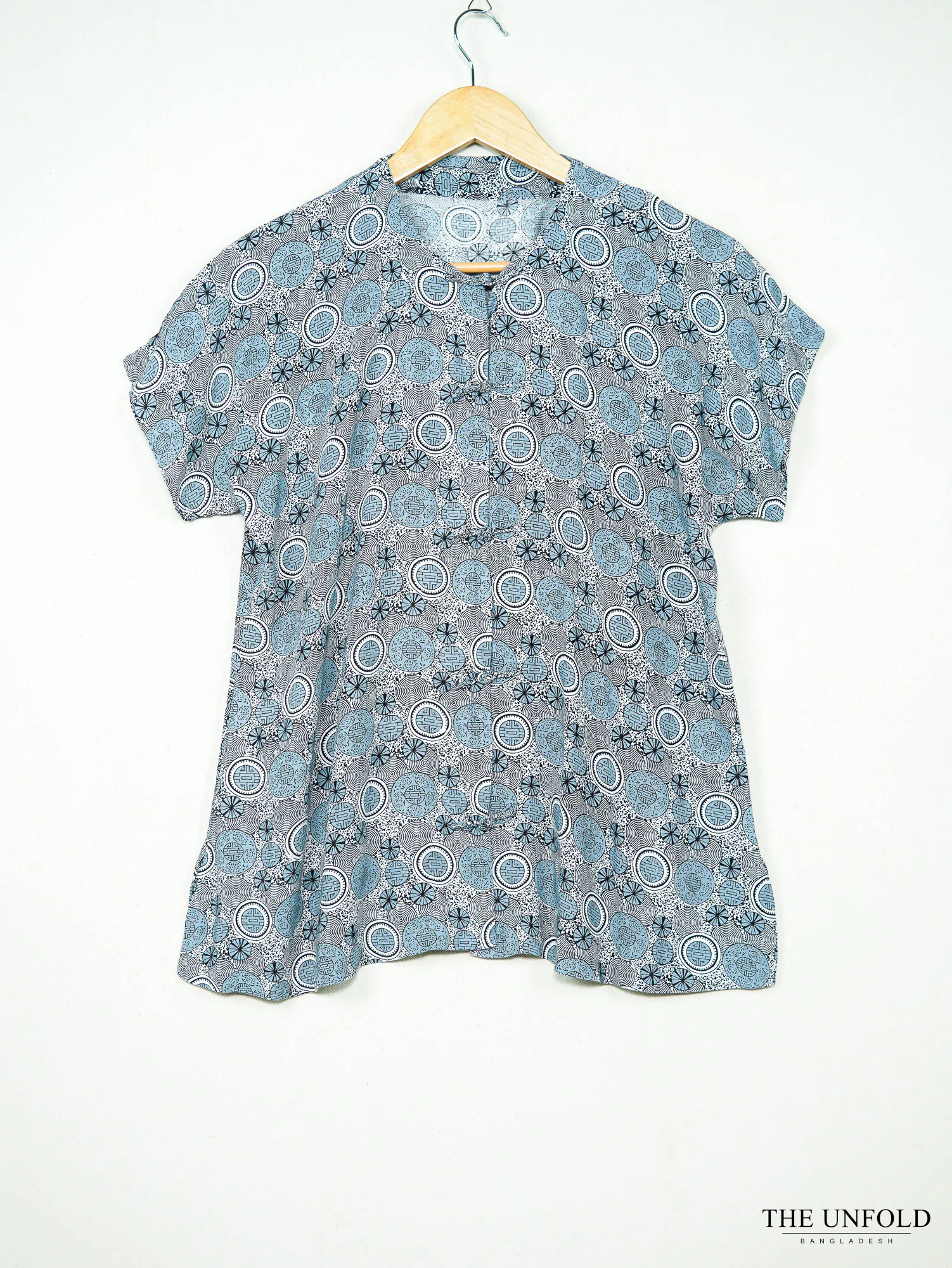 Women's Light Blue and White Printed Short Sleeve Tunic Top