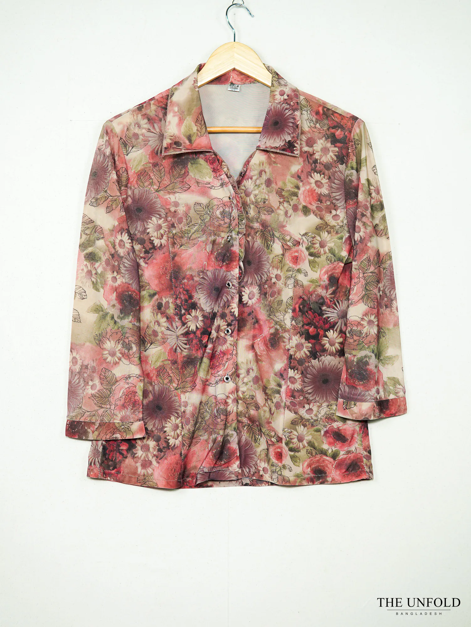 Women's Pink Multi-color Floral Collared Button-Front Shirt